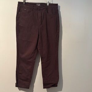 Women's Straight Leg Pants - Burgundy
